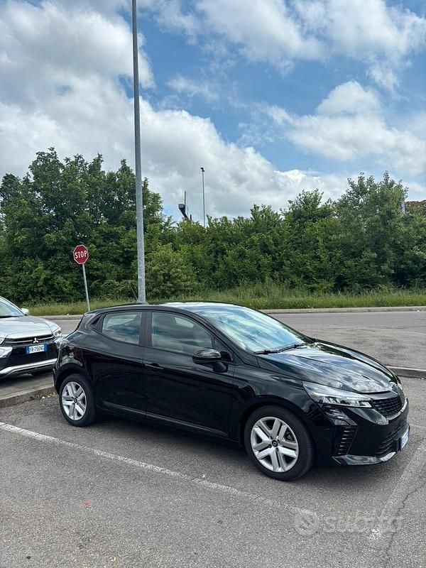 Usata Renault Clio V Evolution 101 CV (74 kW) 2024 Nero Berlina