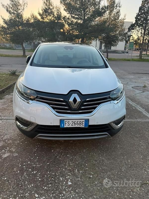 Käytetty Renault Espace Intens 160 HP (117 kW) 2018 Valkoinen Tila-auto