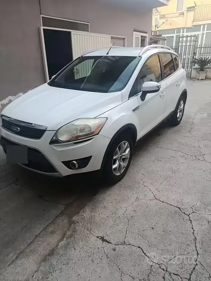 Usata Ford Kuga 136 CV (100 kW) 2010 Bianco SUV