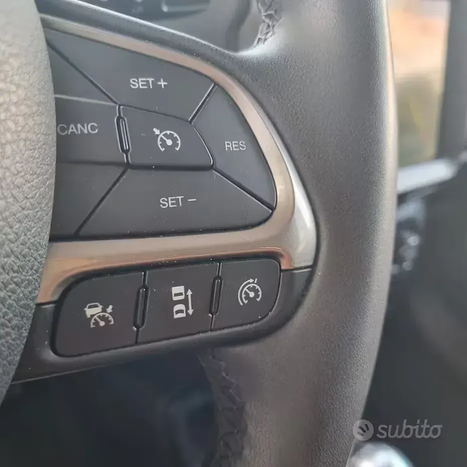 Usata Jeep Renegade Limited 130 CV (95 kW) 2021 Nero SUV