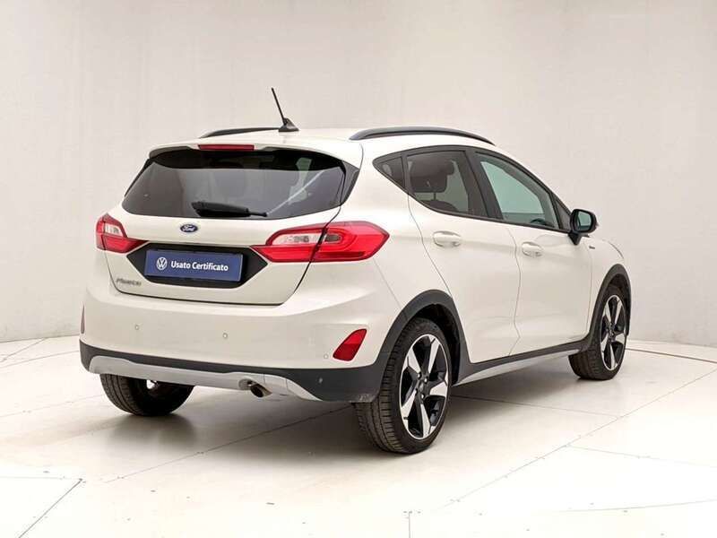Usata Ford Fiesta Titanium 95 CV (69 kW) 2020 Beige Utilitaria