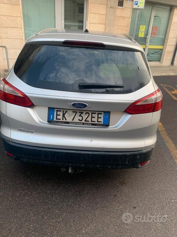 Grigio Usata 2011 Ford Focus Station wagon | 6000 € - Immagine 1/3