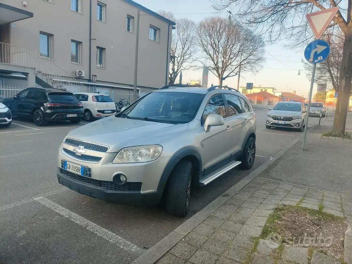 Usata Chevrolet Captiva 2008 SUV