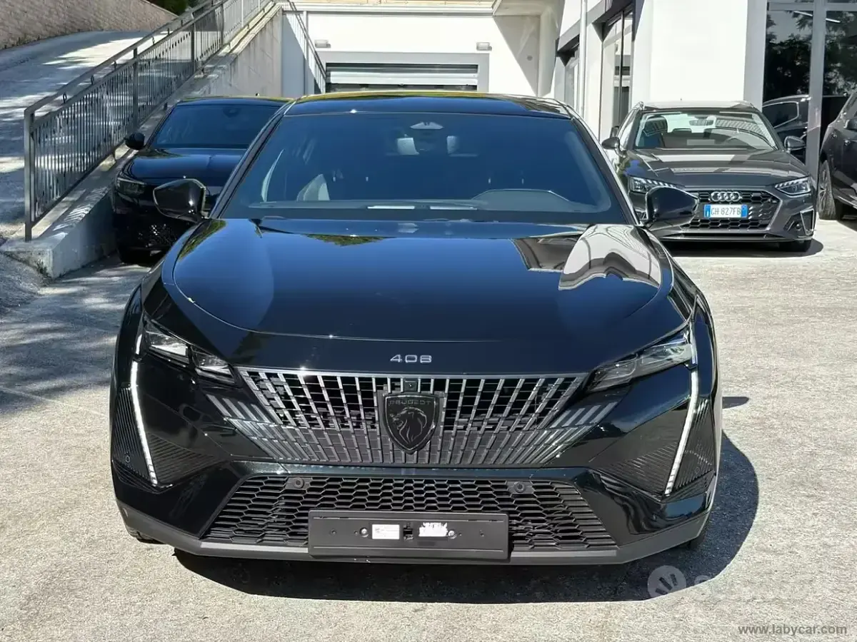 Usata Peugeot 408 GT 136 CV (100 kW) 2025 Nero SUV