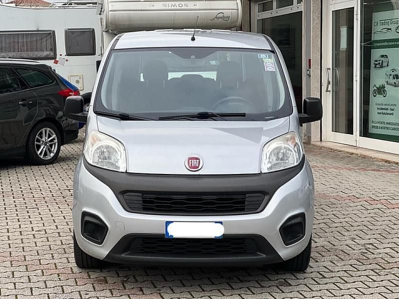 Usata Fiat Qubo Active 80 CV (58 kW) 2016 Argento Monovolume