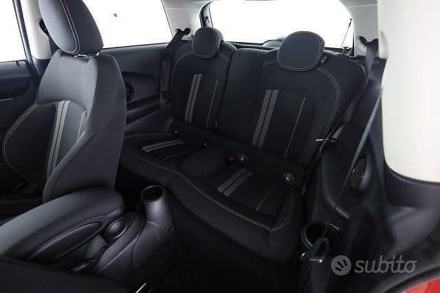 Usata Mini Cooper S Resolute Edition 178 CV (130 kW) 2023 Rosso Utilitaria