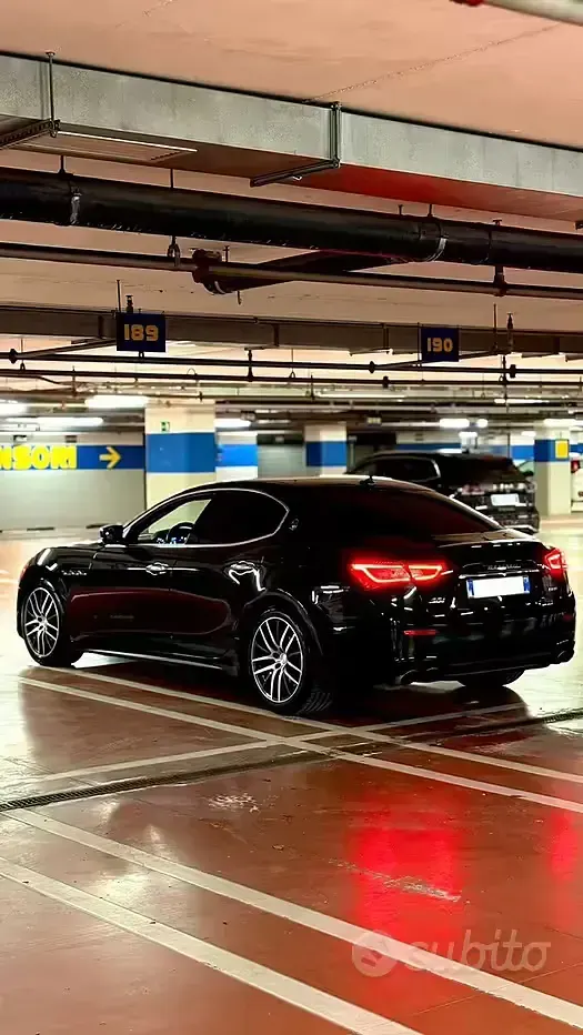 Usata Maserati Ghibli 410 CV (301 kW) 2018 Nero Berlina