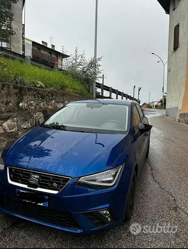 Usata Seat Ibiza FR 116 CV (85 kW) 2018 Blu Utilitaria