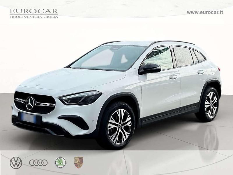 Usata Mercedes GLA200 Advanced Plus 150 CV (110 kW) 2024 Bianco SUV