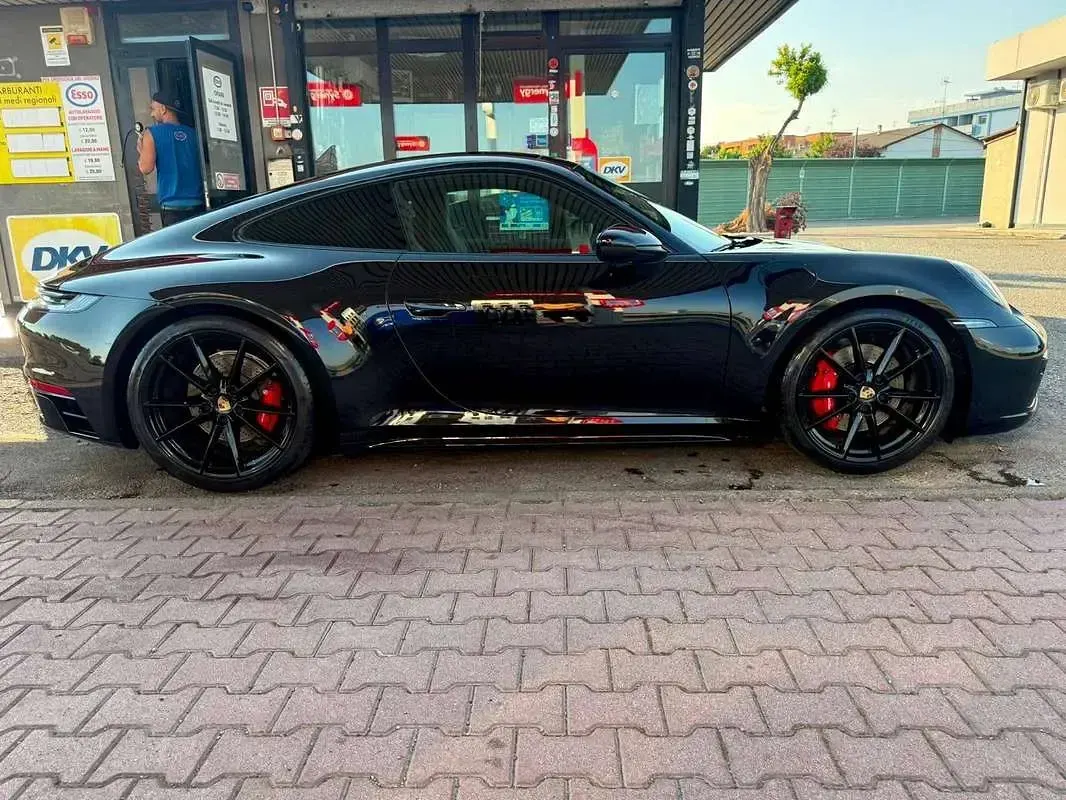 Usata Porsche 911 Carrera 4S 450 CV (330 kW) 2024 Nero Coupé