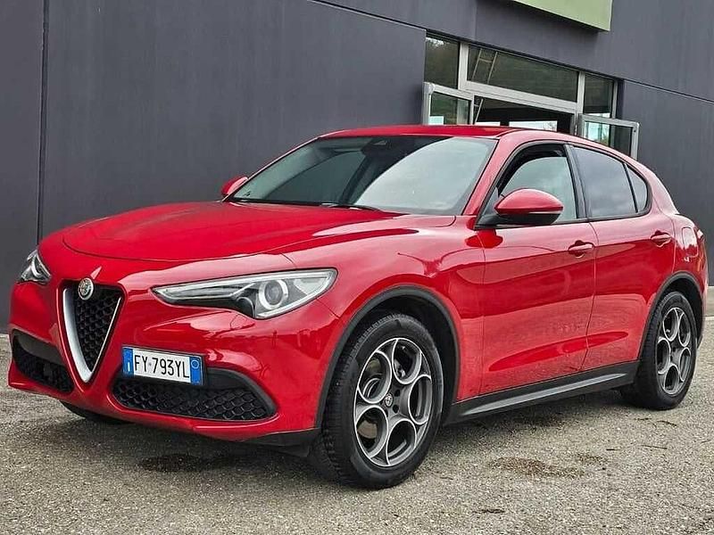 Usado Alfa Romeo Stelvio Tech Edition 160 CV (117 kW) 2019 SUV