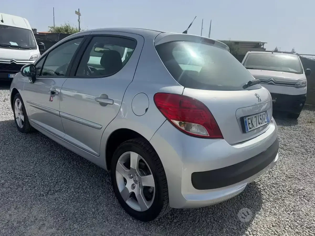 Usata Peugeot 207 Allure 112 CV (82 kW) 2012 Grigio Berlina