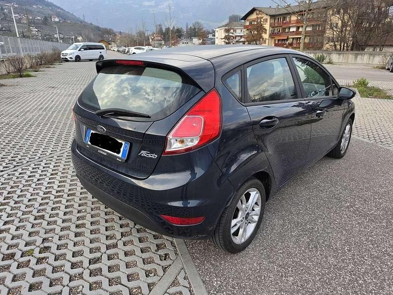 Usata Ford Fiesta 80 CV (58 kW) 2016 Blu/azzurro Berlina