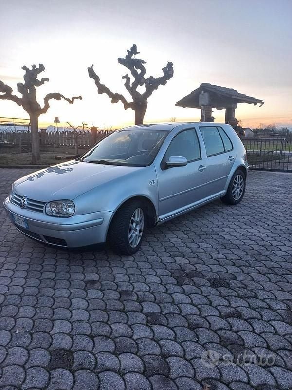 Usata VW Golf IV 130 CV (95 kW) 2001 Grigio Berlina