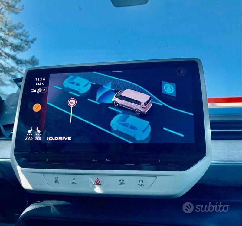 Usata VW ID. Buzz Pro 150 kW (204 CV) 2024 Blu/azzurro Monovolume