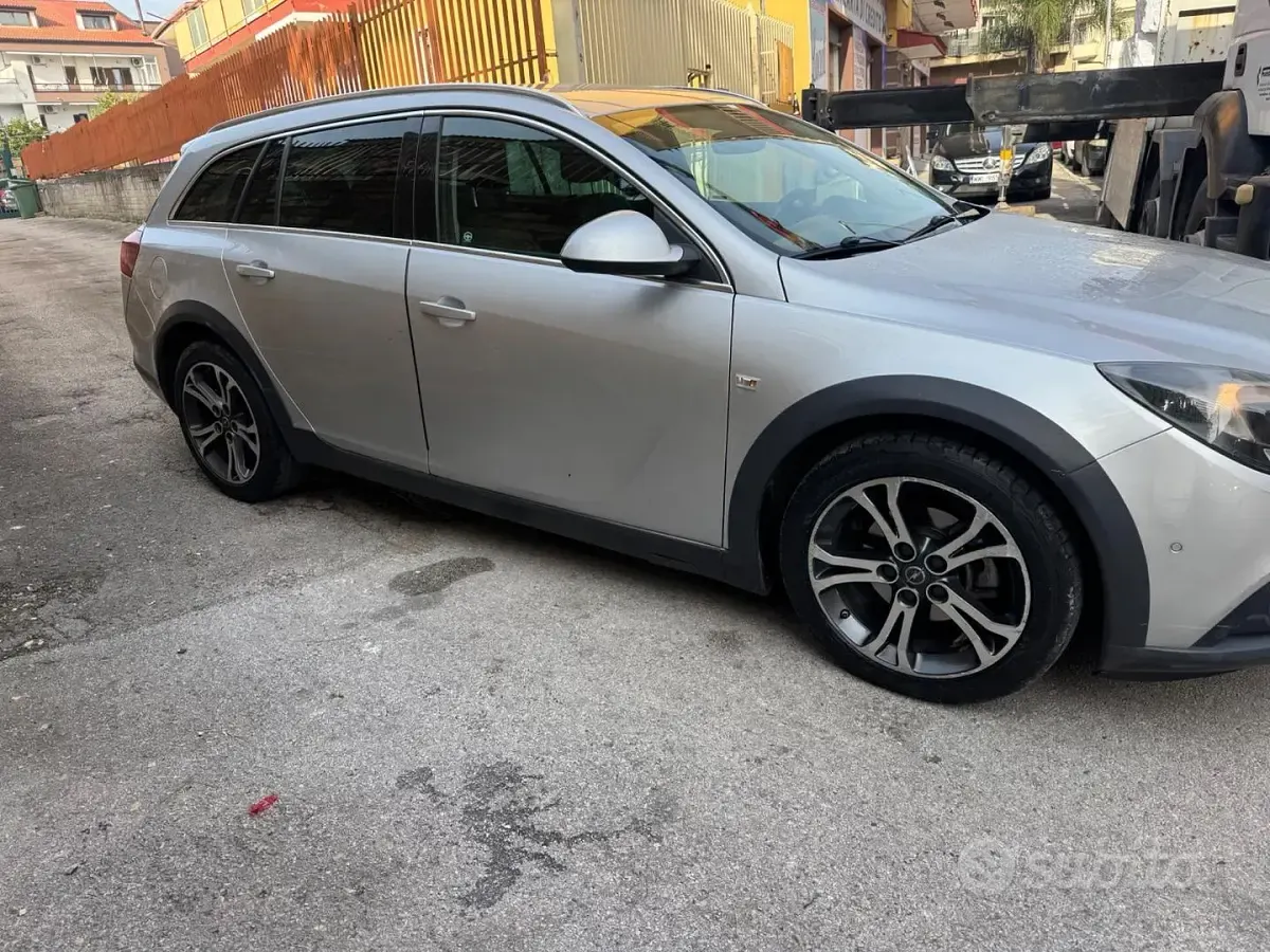 Usata Opel Insignia 136 CV (100 kW) 2017 Grigio Station wagon