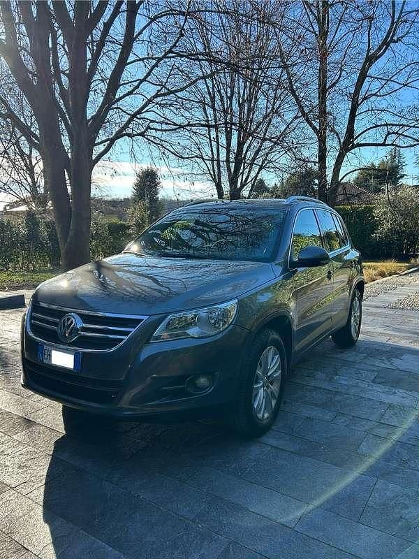 Usata VW Tiguan Sport 140 CV (102 kW) 2011 Grigio SUV