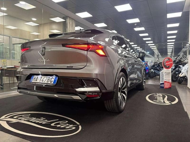 Usata Renault Rafale Techno 131 CV (96 kW) 2025 Grigio SUV