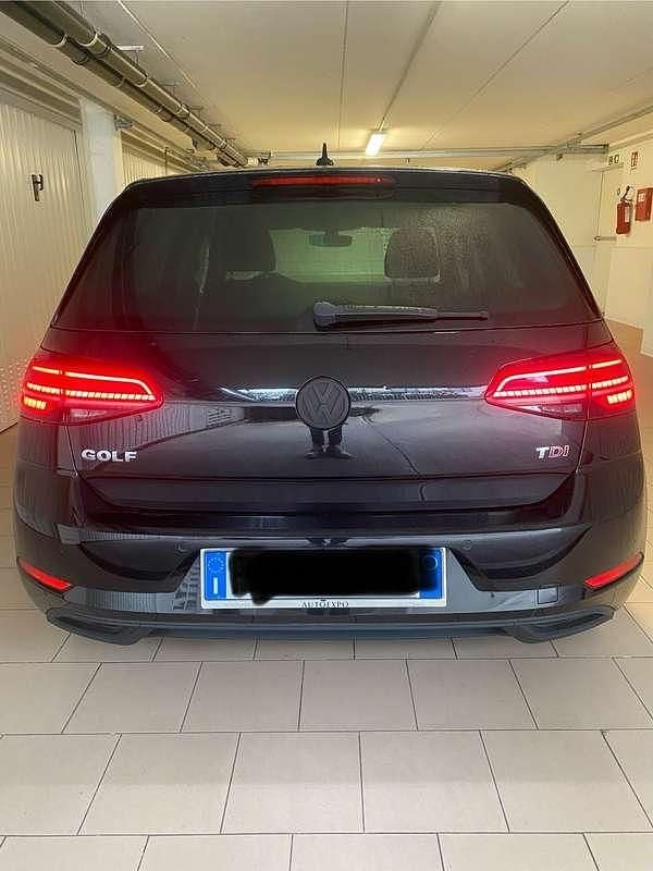 Usata VW Golf VII Highline 116 CV (85 kW) 2017 Berlina