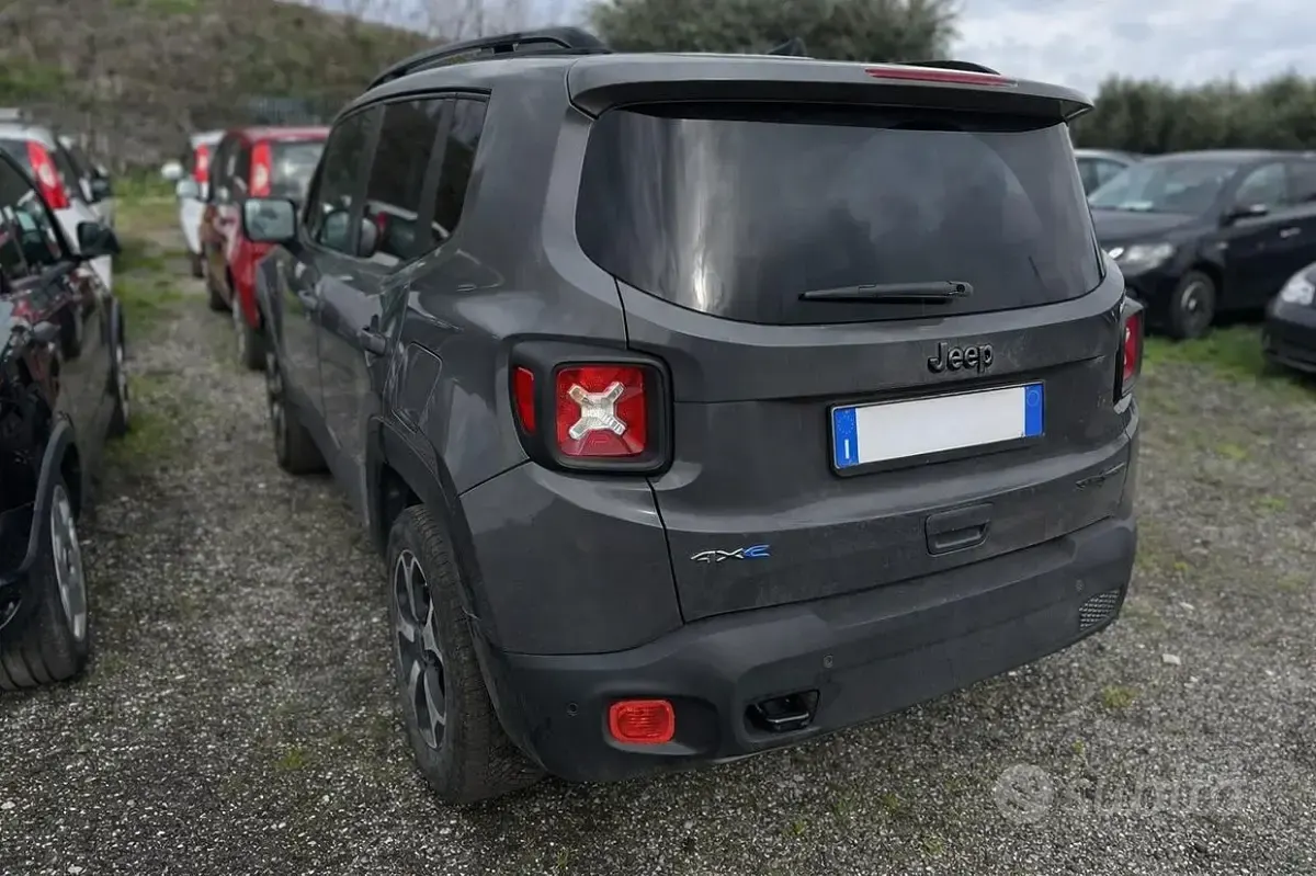 Usata Jeep Renegade Trailhawk 241 CV (177 kW) 2021 Grigio SUV