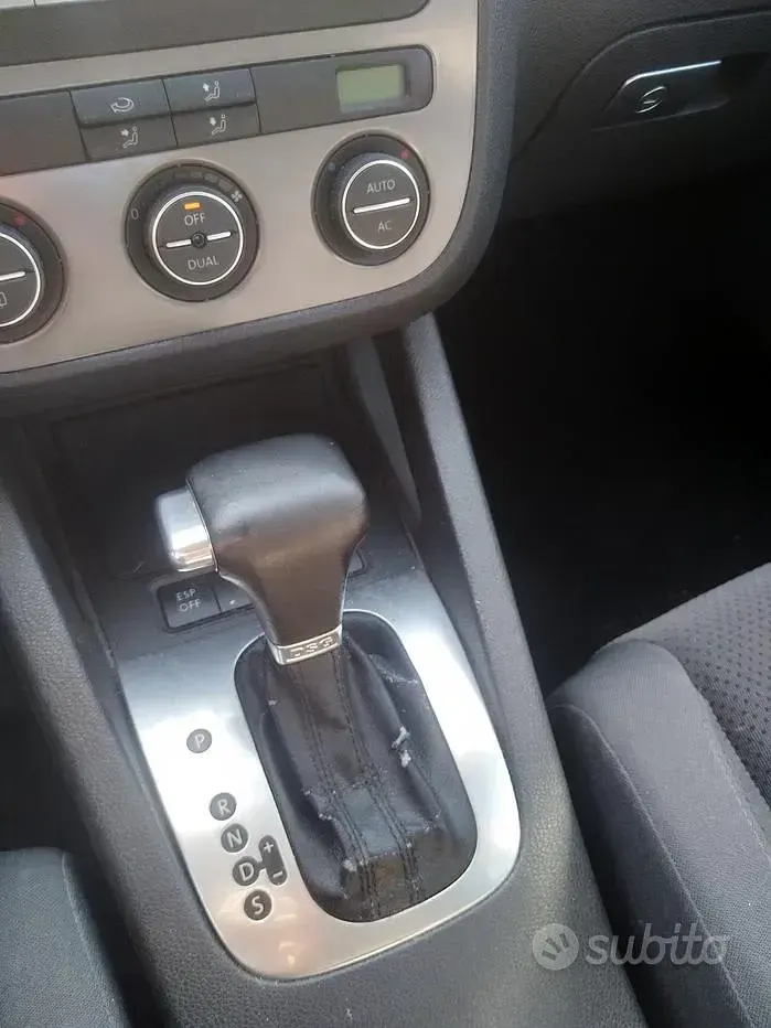 Usata VW Golf V 105 CV (77 kW) 2007 Grigio Berlina