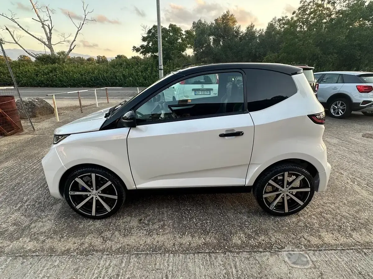 Nuova Aixam City GTO 2026 Bianco Berlina