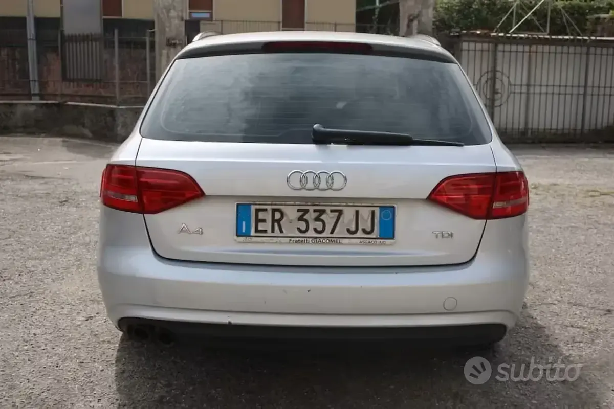 Usata Audi A4 120 CV (88 kW) 2013 Grigio Station wagon