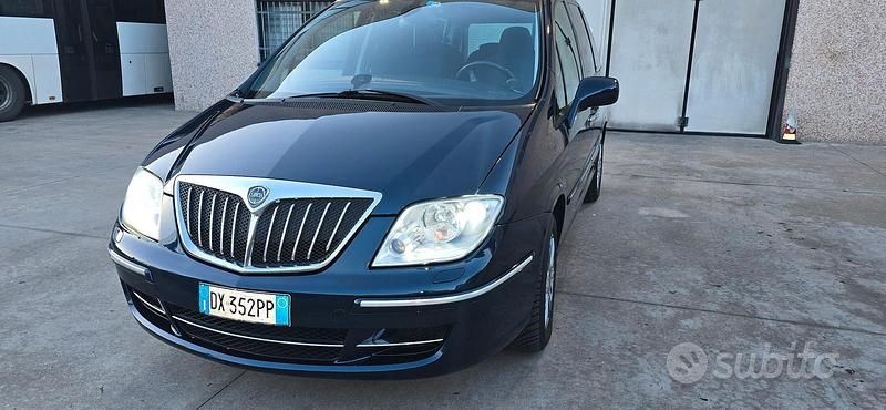 Usata Lancia Phedra 136 CV (100 kW) 2009 Blu Monovolume