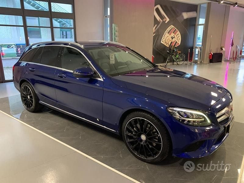 Usata Mercedes C300 Premium 245 CV (180 kW) 2019 Blu Station wagon