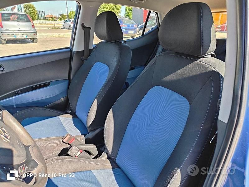 Usata Hyundai i10 Edition 66 CV (48 kW) 2016 Blu/azzurro Utilitaria