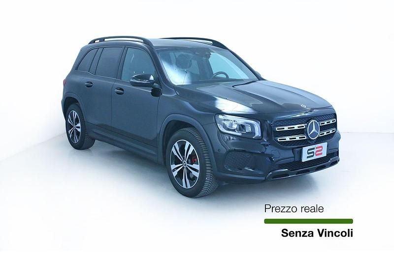 Usata Mercedes GLB200 150 CV (110 kW) 2021 Nero SUV