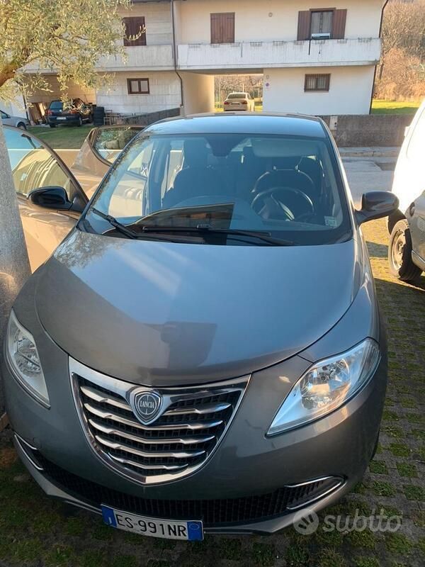 Usata Lancia Ypsilon 2005 Utilitaria
