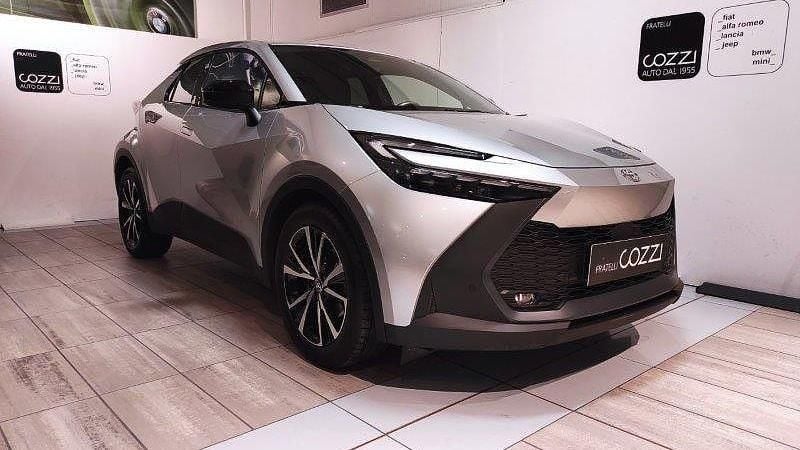Usata Toyota C-HR Trend 98 CV (72 kW) 2025 Argento SUV