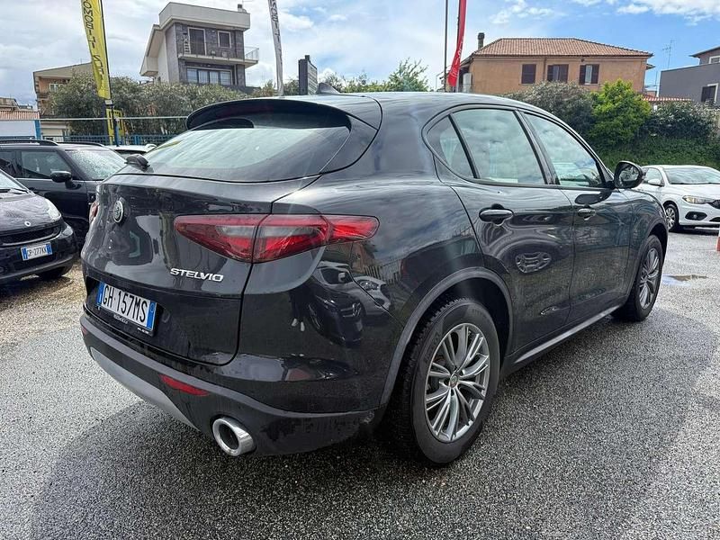 Usata Alfa Romeo Stelvio Business 190 CV (139 kW) 2021 Nero SUV