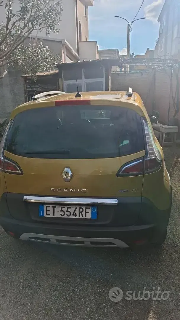 Usata Renault Scénic III XMOD 110 CV (80 kW) 2014 Giallo