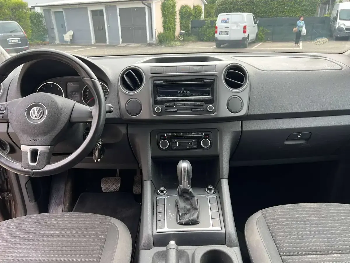Usata VW Amarok Highline 179 CV (131 kW) 2013 Marrone Pick-up