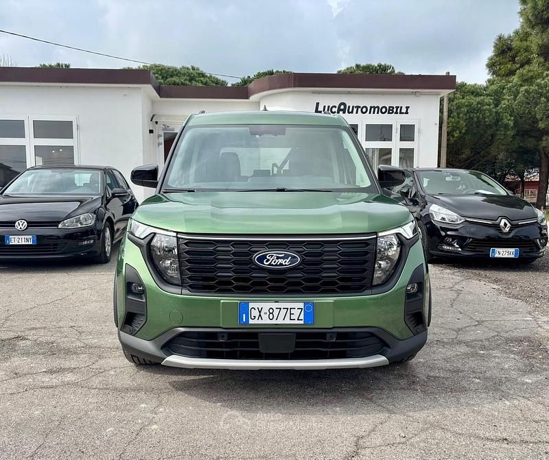 Usata Ford Tourneo Courier Titanium 125 CV (91 kW) 2024 Verde Monovolume