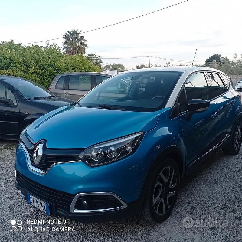 Usata Renault Captur 90 CV (66 kW) 2014 Blu SUV