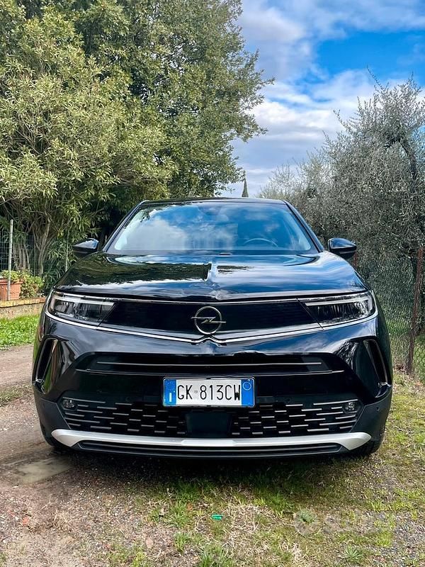 Usata Opel Mokka Elegance 101 CV (74 kW) 2022 Nero SUV