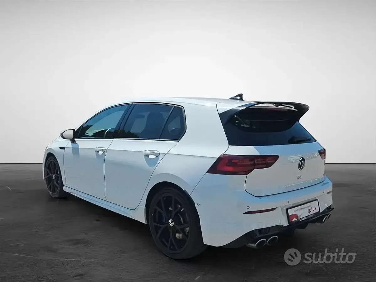 Usata VW Golf VIII R 320 CV (235 kW) 2022 Bianco Berlina