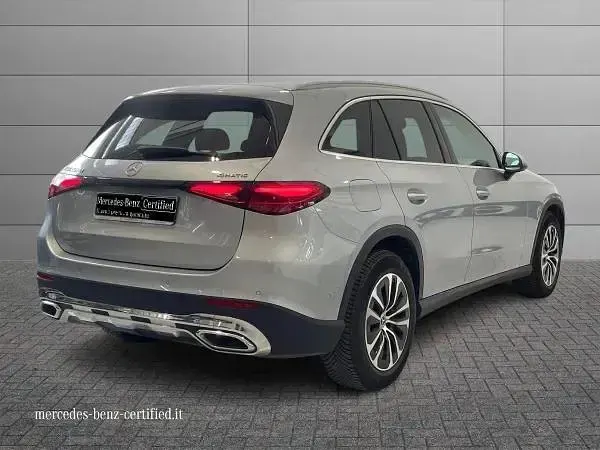 Usata Mercedes GLC220 Advanced Plus 197 CV (144 kW) 2023 Argento metallizzato SUV