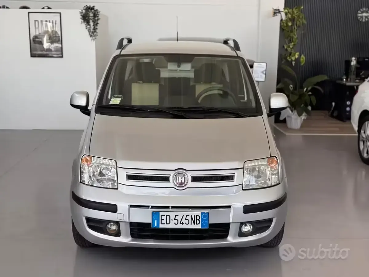 Usata Fiat Panda Emotion 60 CV (44 kW) 2010 Grigio Utilitaria