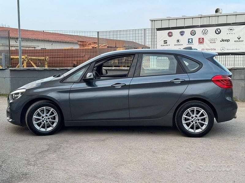 Usata BMW 216 Active Tourer Luxury Line 116 CV (85 kW) 2015 Grigio Monovolume
