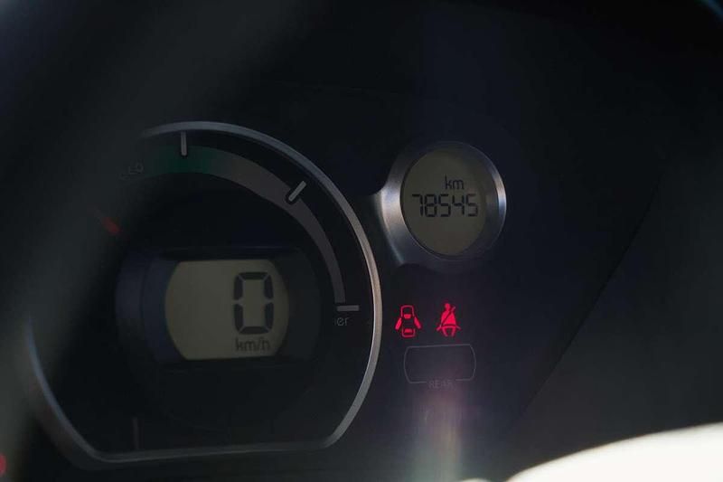 Usata Peugeot iON Active 35 kW (48 CV) 2012 Bianco Utilitaria