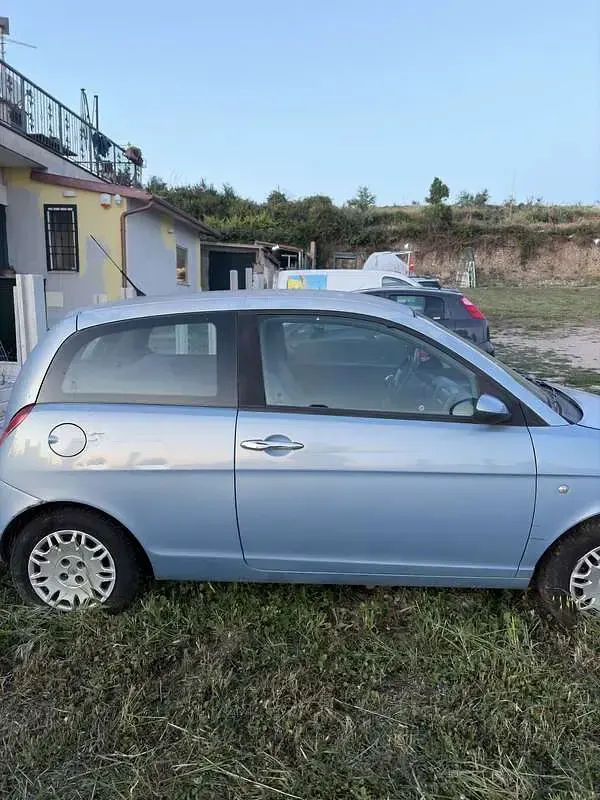 Usata Lancia Ypsilon 60 CV (44 kW) 2007 Utilitaria