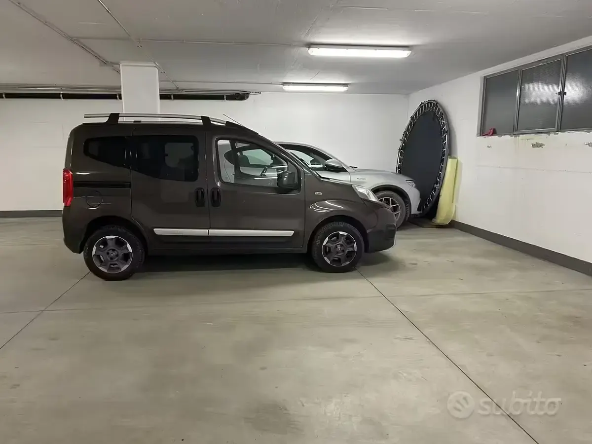 Usata Fiat Qubo Trekking 95 CV (69 kW) 2017 Marrone Monovolume