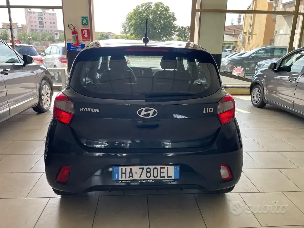 Usata Hyundai i10 62 CV (45 kW) 2025 Grigio Utilitaria