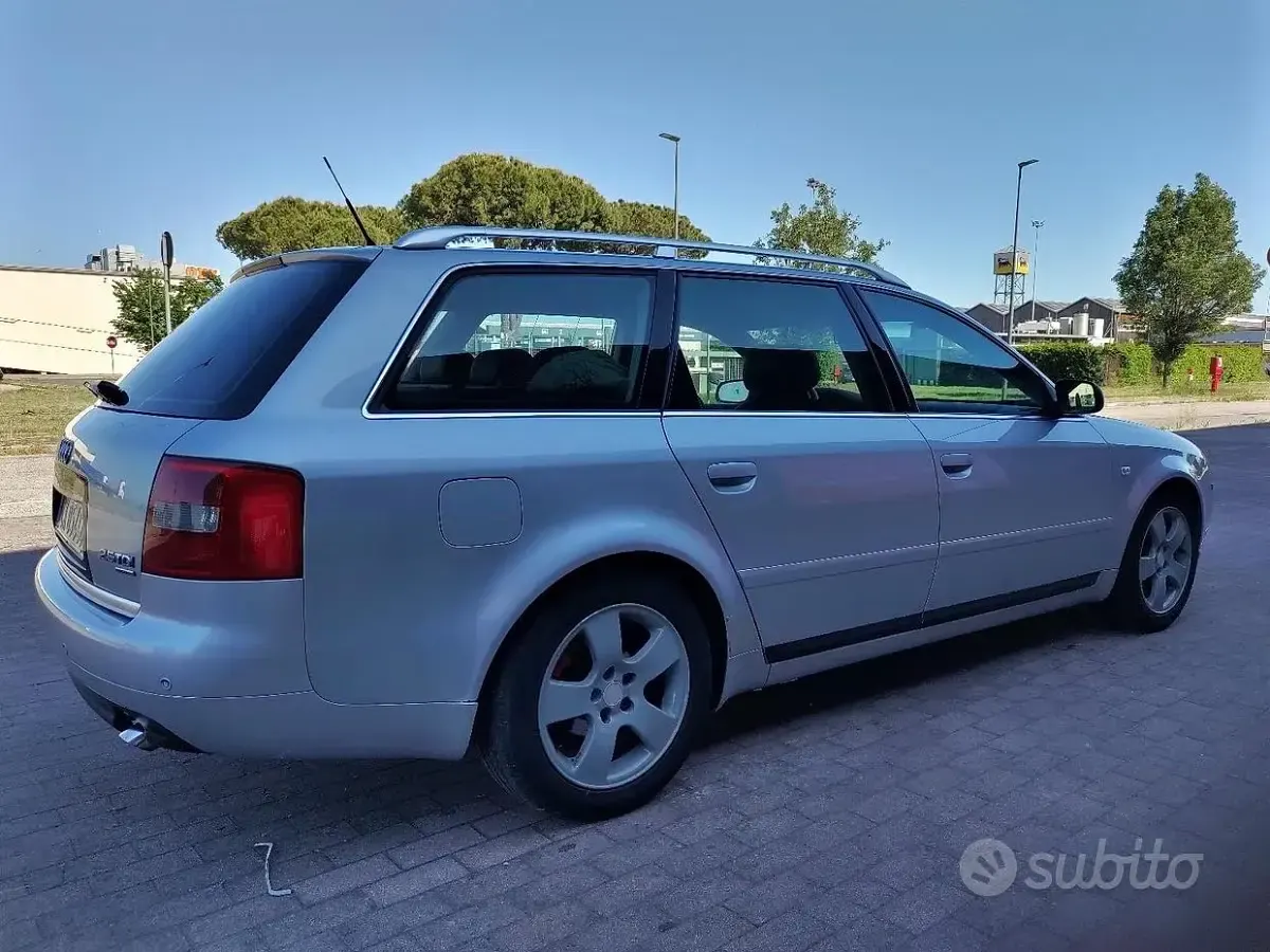 Usata Audi A6 180 CV (132 kW) 2003 Grigio Station wagon