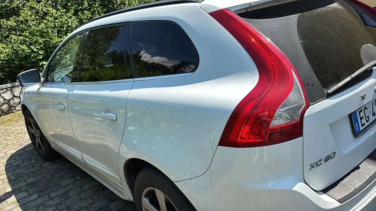 Usata Volvo XC60 R-Design 163 CV (119 kW) 2011 SUV
