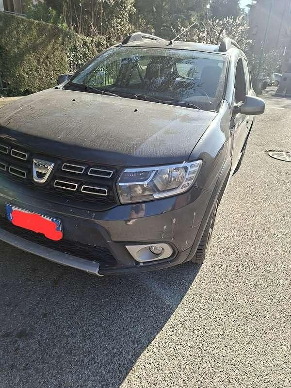 Usata Dacia Sandero Stepway 90 CV (66 kW) 2017 Berlina